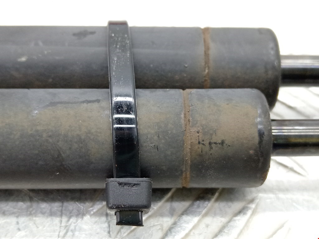 Амортизатор крышки (двери) багажника BMW 3er E36 1991-2000