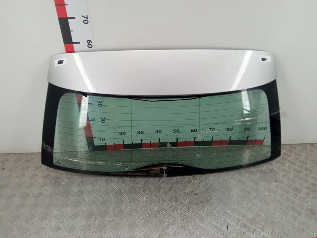 Стекло заднее BMW 3er E46 1998-2006
