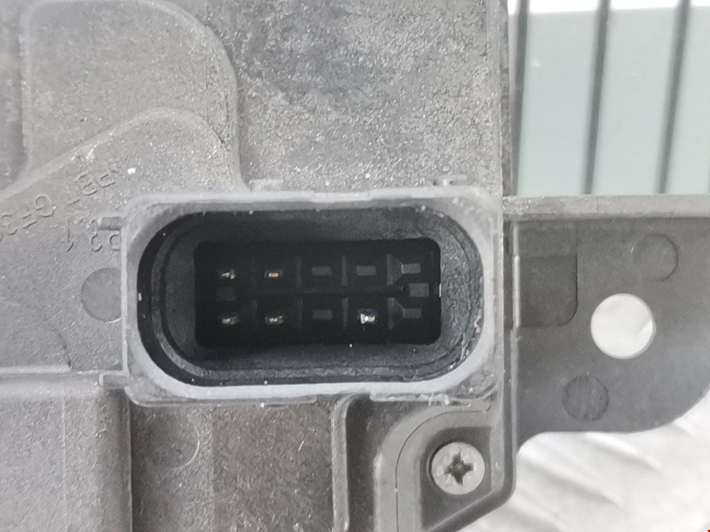 Замок двери передней правой OPEL Astra H/Family 2004-2015