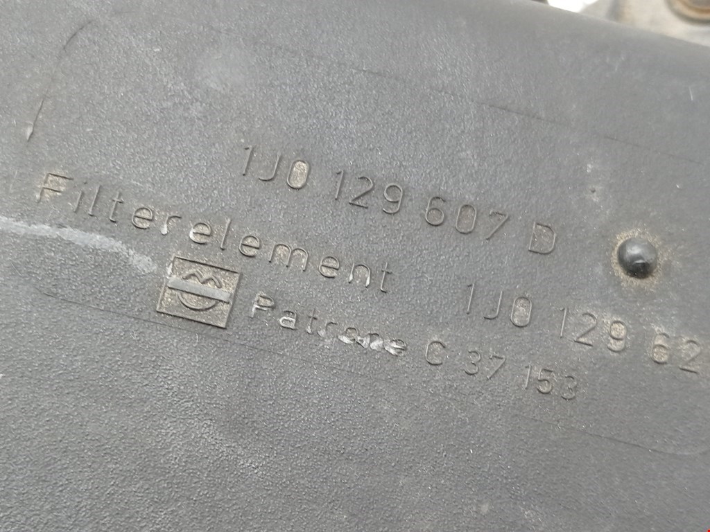 Корпус воздушного фильтра AUDI A3 8L 1996-2003