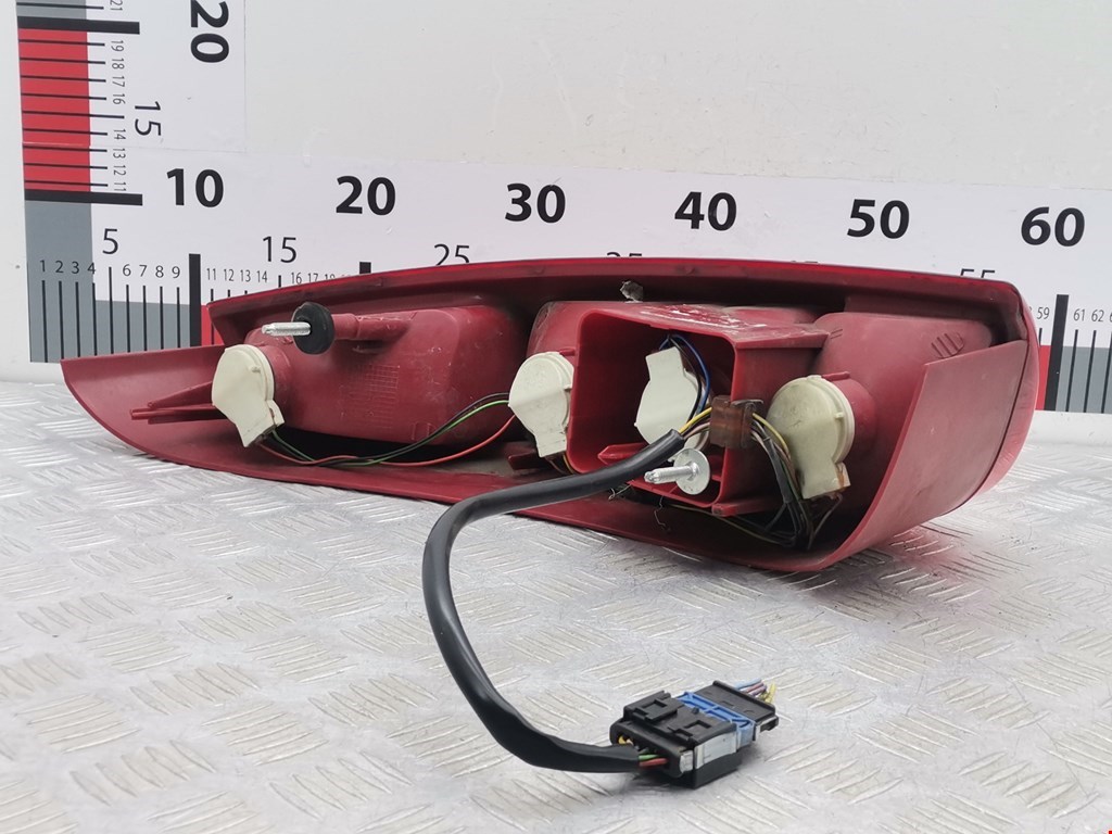 Фонарь задний левый PEUGEOT 807 2002-2014