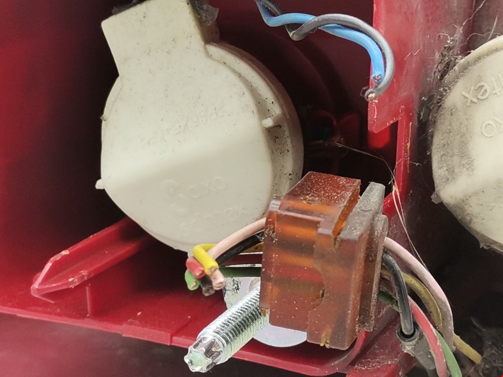 Фонарь задний левый PEUGEOT 807 2002-2014