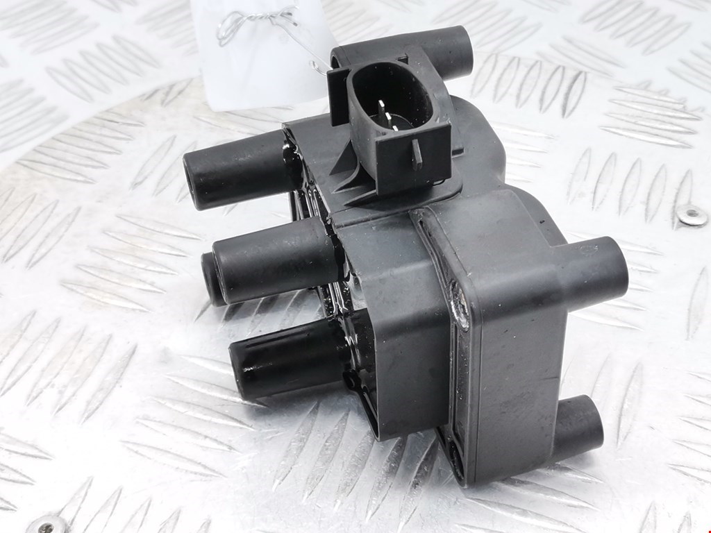 Катушка зажигания FORD Focus I 1998-2005