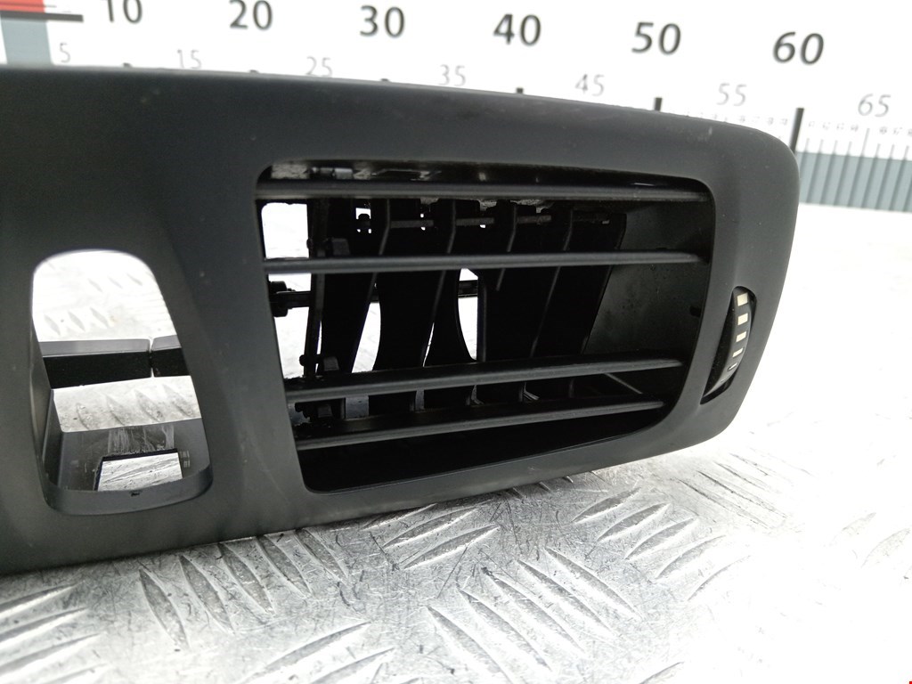 Дефлектор воздушный RENAULT Megane III 2009-2016