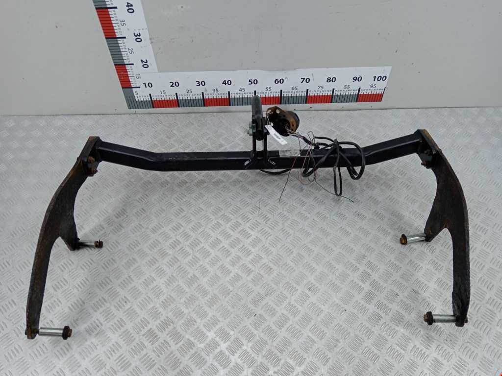 Фаркоп (прицепное устройство) DACIA Logan I 2006-2012