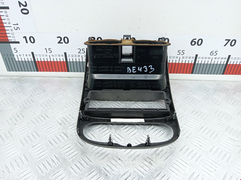 Дефлектор воздушный PEUGEOT 206 1998-2012