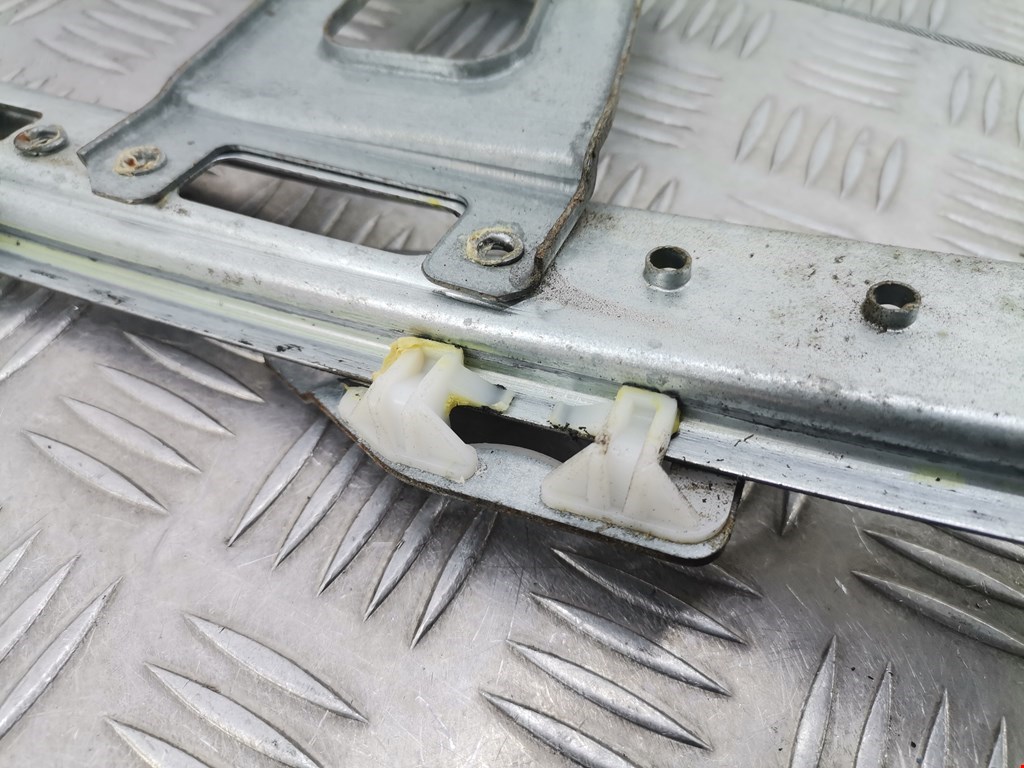 Стеклоподъемник задний левый BMW 3er E46 1998-2006