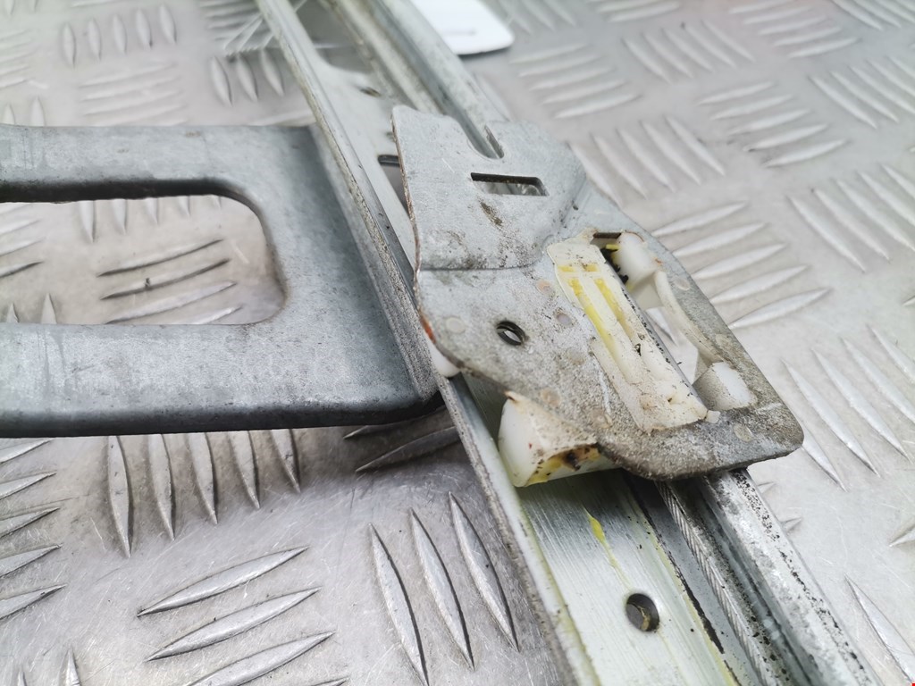 Стеклоподъемник задний левый BMW 3er E46 1998-2006