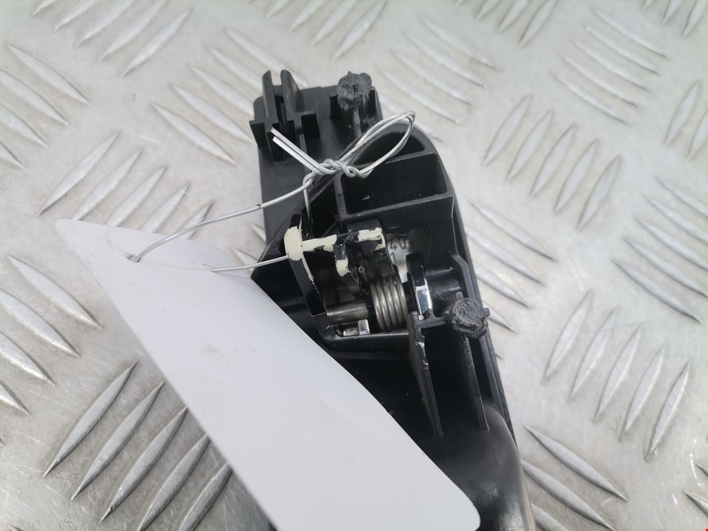 Ручка дверная задняя внутренняя левая VOLKSWAGEN Touran 2003-2010