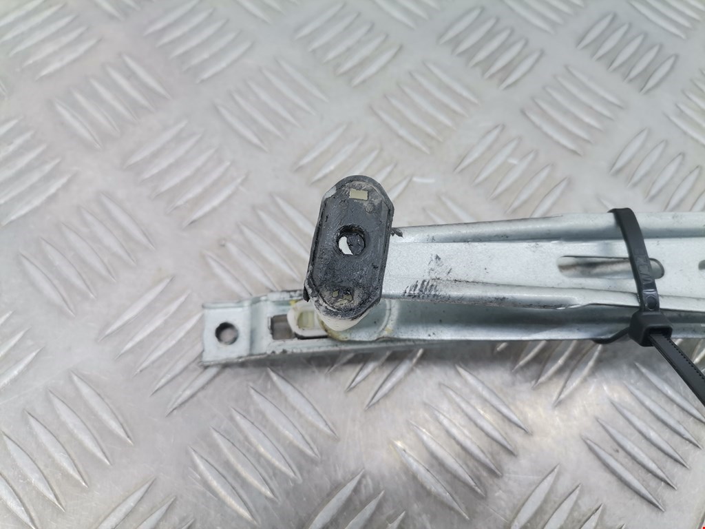 Стеклоподъемник передний правый OPEL Astra H/Family 2004-2015