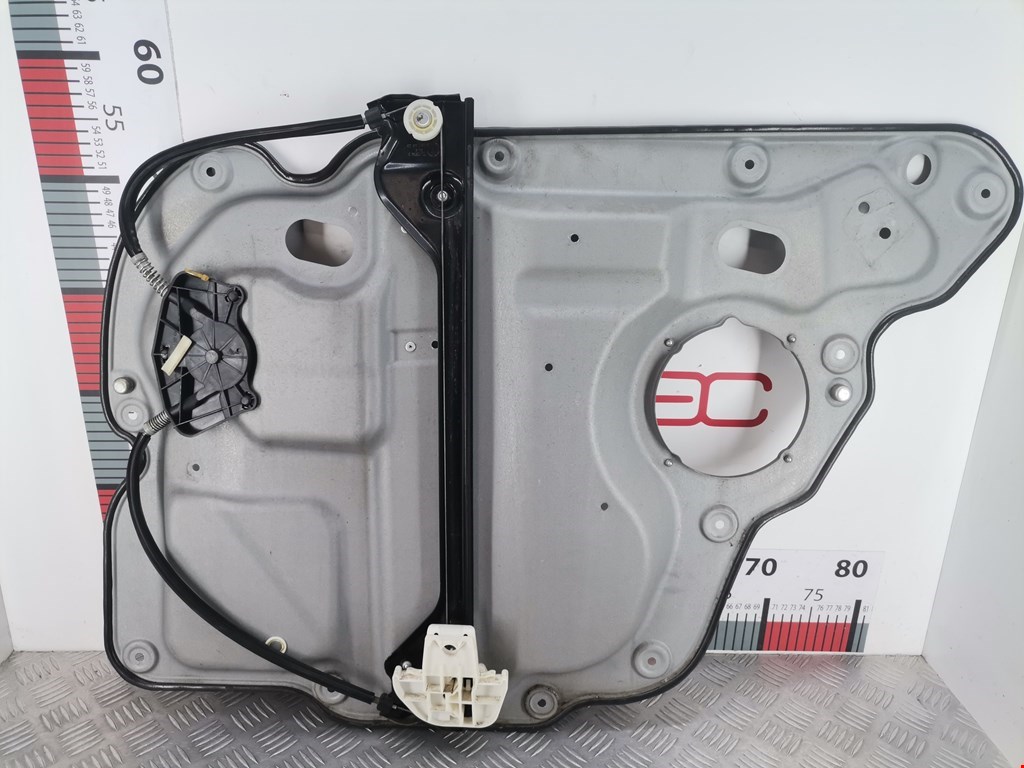 Стеклоподъемник задний левый VOLKSWAGEN Touran 2003-2010