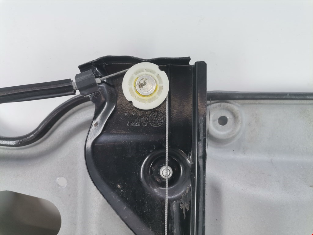 Стеклоподъемник задний левый VOLKSWAGEN Touran 2003-2010