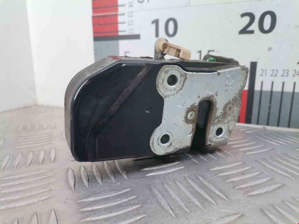 Замок двери передней правой JEEP Grand Cherokee WK 2004-2010