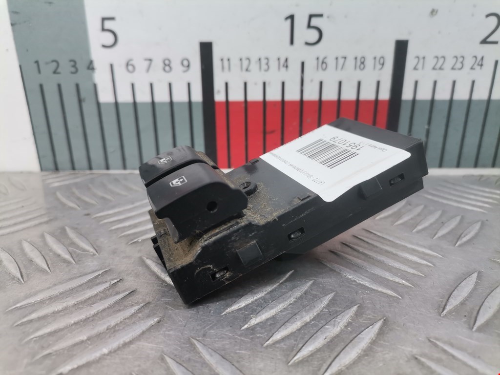 Блок управления стеклоподъемниками OPEL Astra J 2009-2017