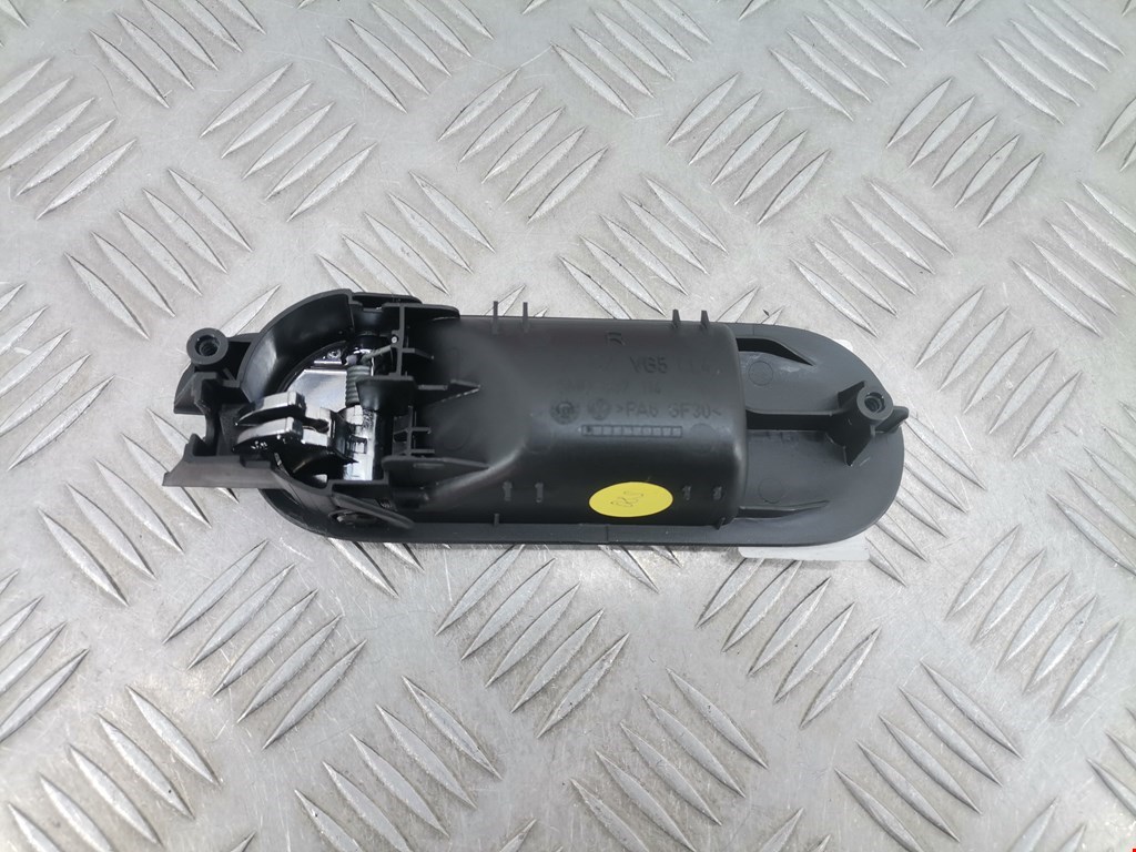 Ручка дверная задняя внутренняя правая VOLKSWAGEN Golf V Plus 2004-2009