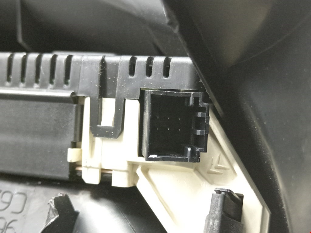 Дисплей информационный (компьютера) CITROEN C4 I 2004-2014