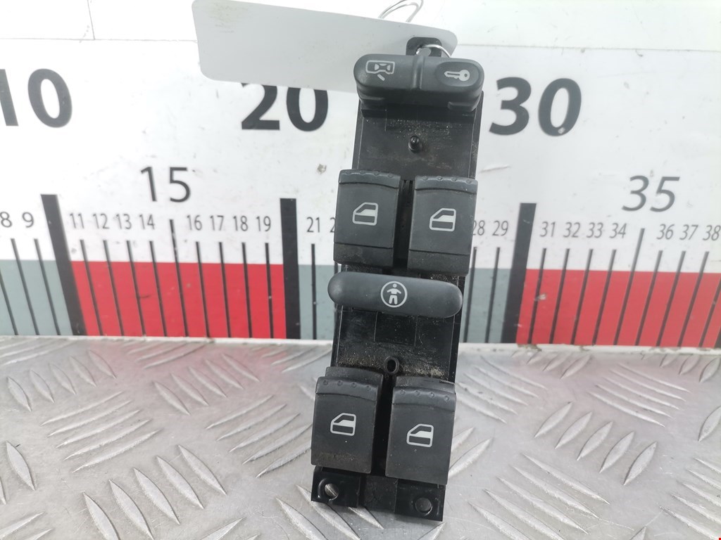 Блок управления стеклоподъемниками VOLKSWAGEN Bora 1998-2005