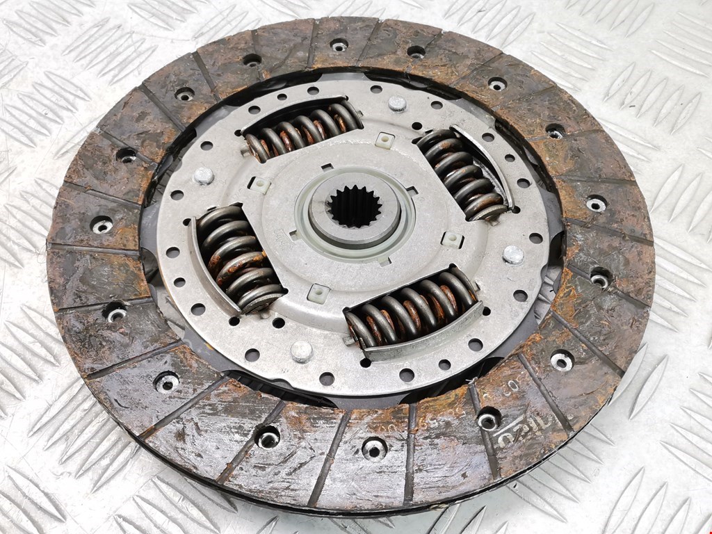 Маховик (демпфер сцепления) FORD Focus I 1998-2005