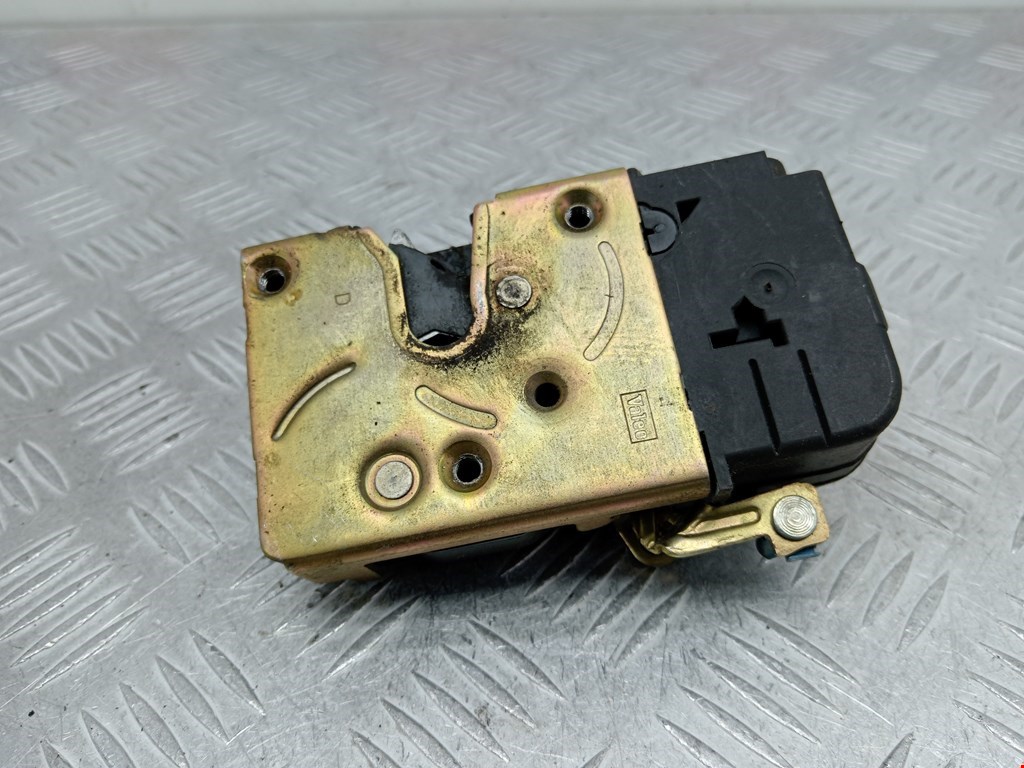 Замок двери передней правой PEUGEOT Partner 1996-2009