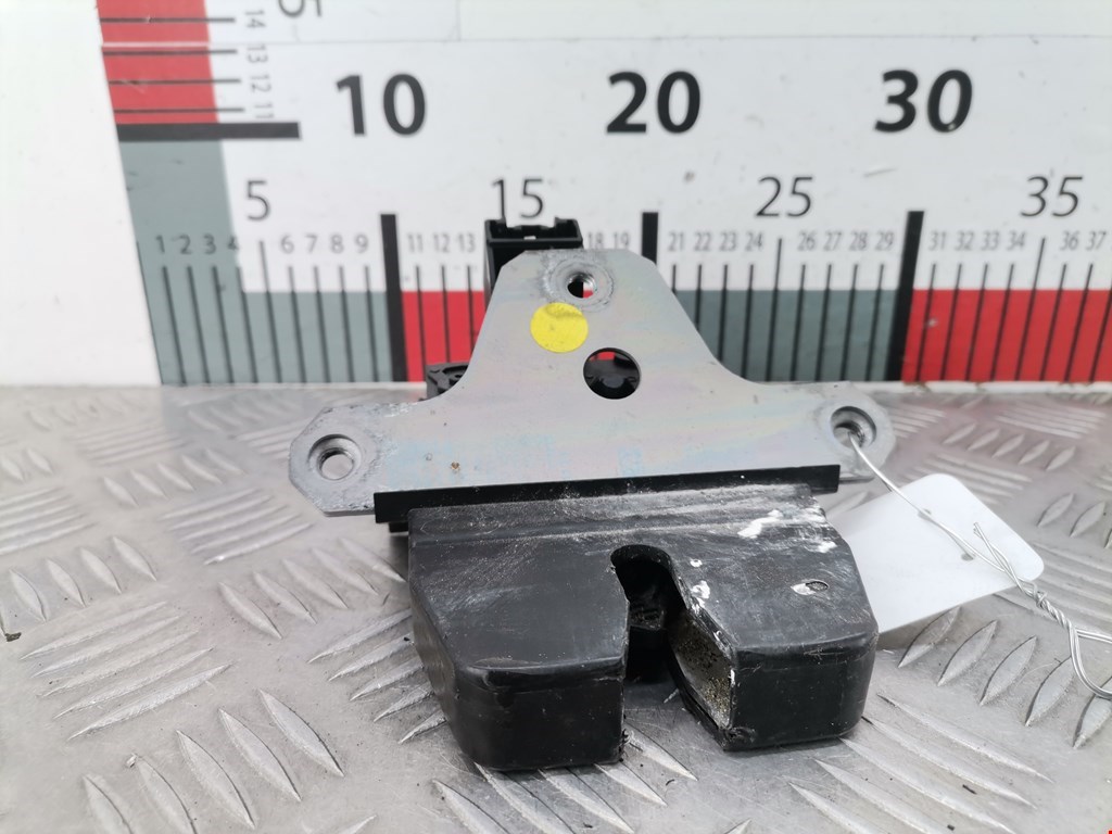 Замок багажника (крышки двери) FORD C-MAX 2010-2019