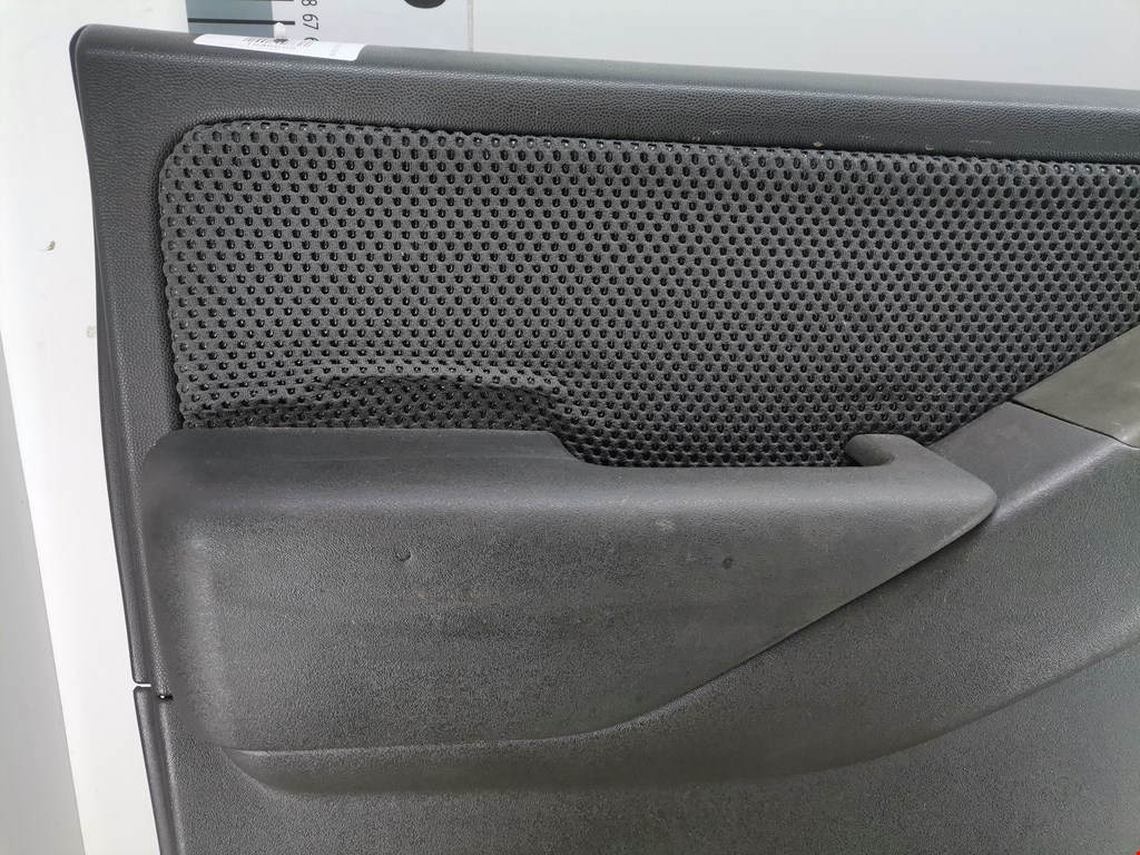 Обшивка двери передняя левая NISSAN Navara III D40 2005-2015