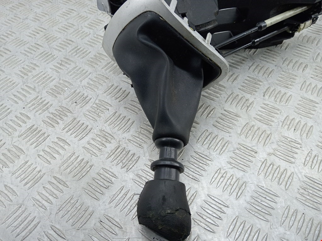 Кулиса (селектор) АКПП/МКПП в салоне RENAULT Megane III 2009-2016