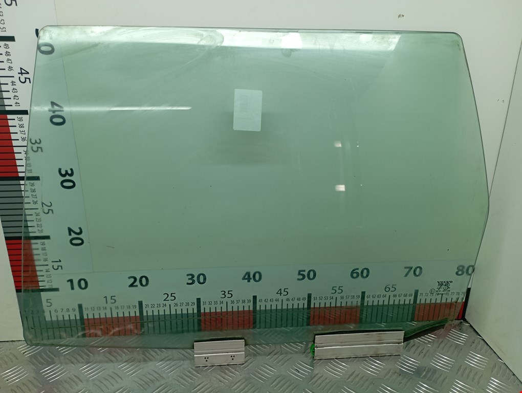 Стекло двери заднее левое VOLVO S70 1997-2000