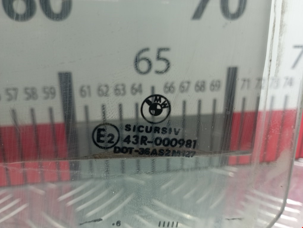 Стекло двери заднее правое BMW 5er 5 серия E39 1995-2004