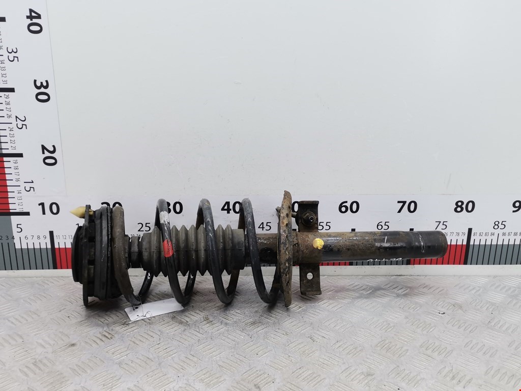 Стойка амортизатора переднего левого Renault Megane 2 (2002-2009)