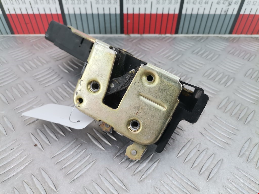 Замок двери передней правой MITSUBISHI Space Star 1999-2006