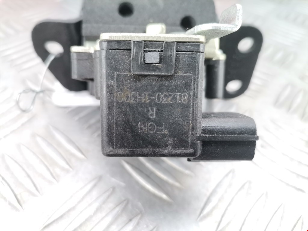 Замок багажника (крышки двери) HYUNDAI ix35 2010-2015