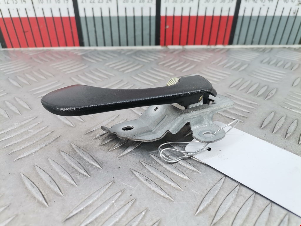 Ручка дверная передняя внутренняя правая MITSUBISHI Space Star 1999-2006