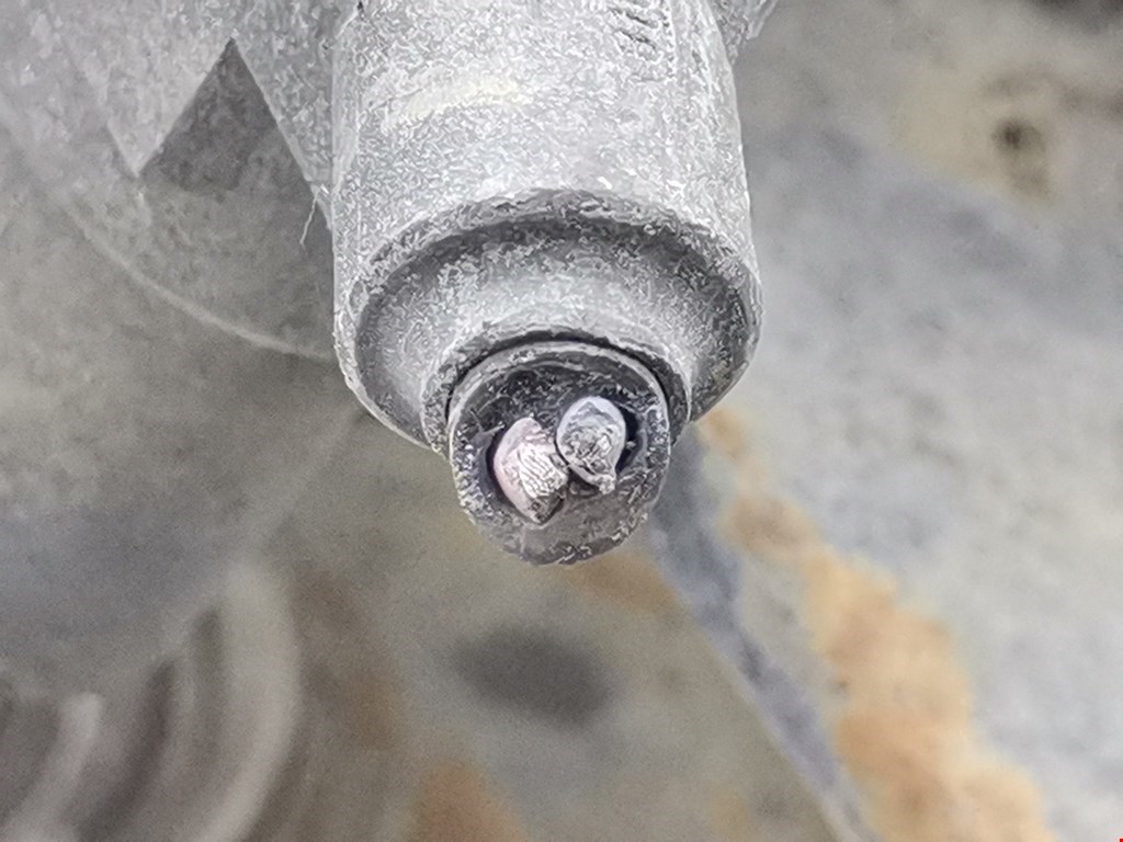 Ступица передняя левая PEUGEOT 406 1995-1999