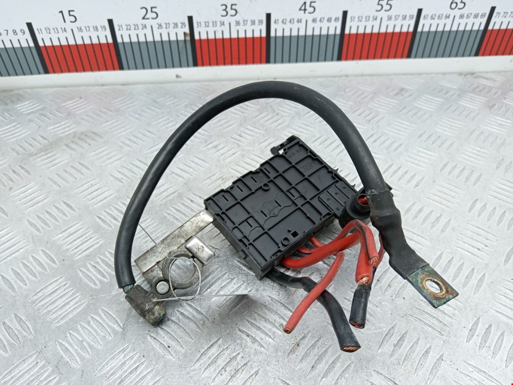 Клемма аккумулятора (плюс) + VOLKSWAGEN Bora 1998-2005