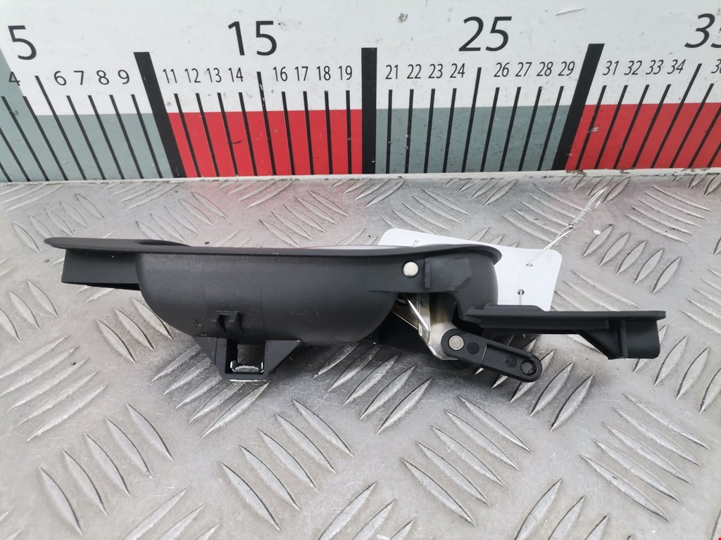 Ручка дверная задняя внутренняя левая VOLKSWAGEN Golf V 2003-2009