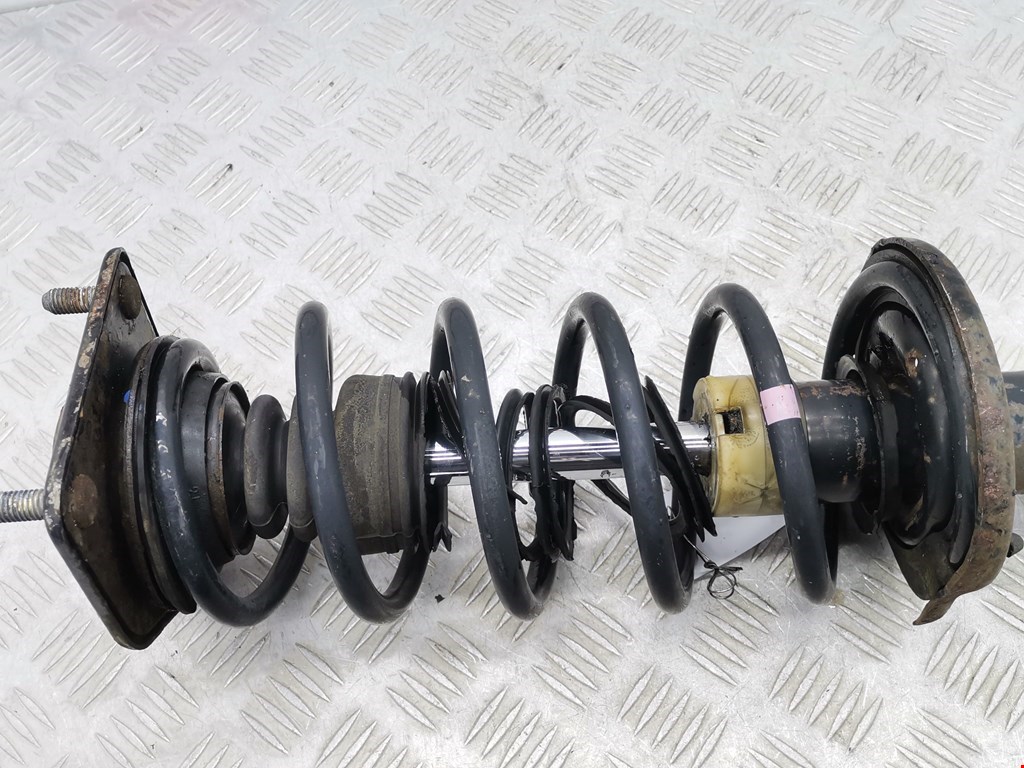 Амортизатор передний правый MITSUBISHI Colt Z3 2003-2012