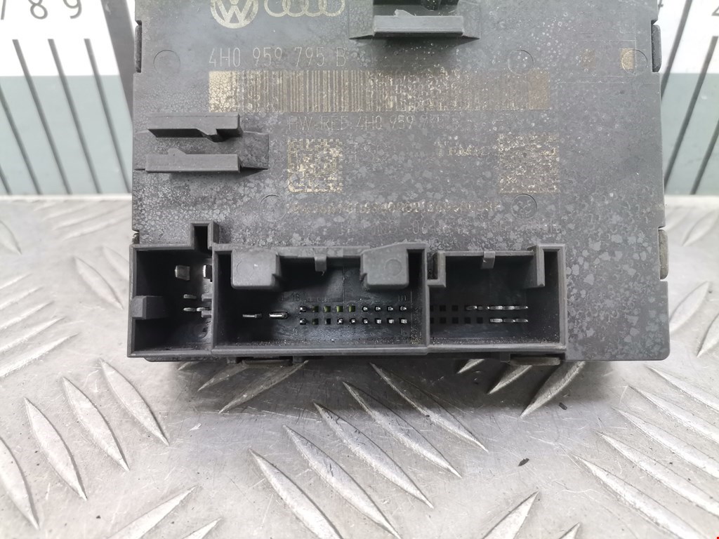 Блок комфорта VOLKSWAGEN Touareg 2010-2018
