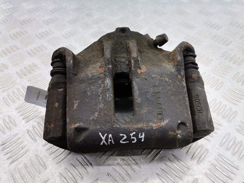 Суппорт передний левый RENAULT Megane II 2002-2009