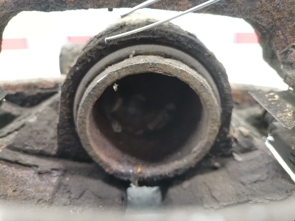 Суппорт передний левый RENAULT Megane II 2002-2009