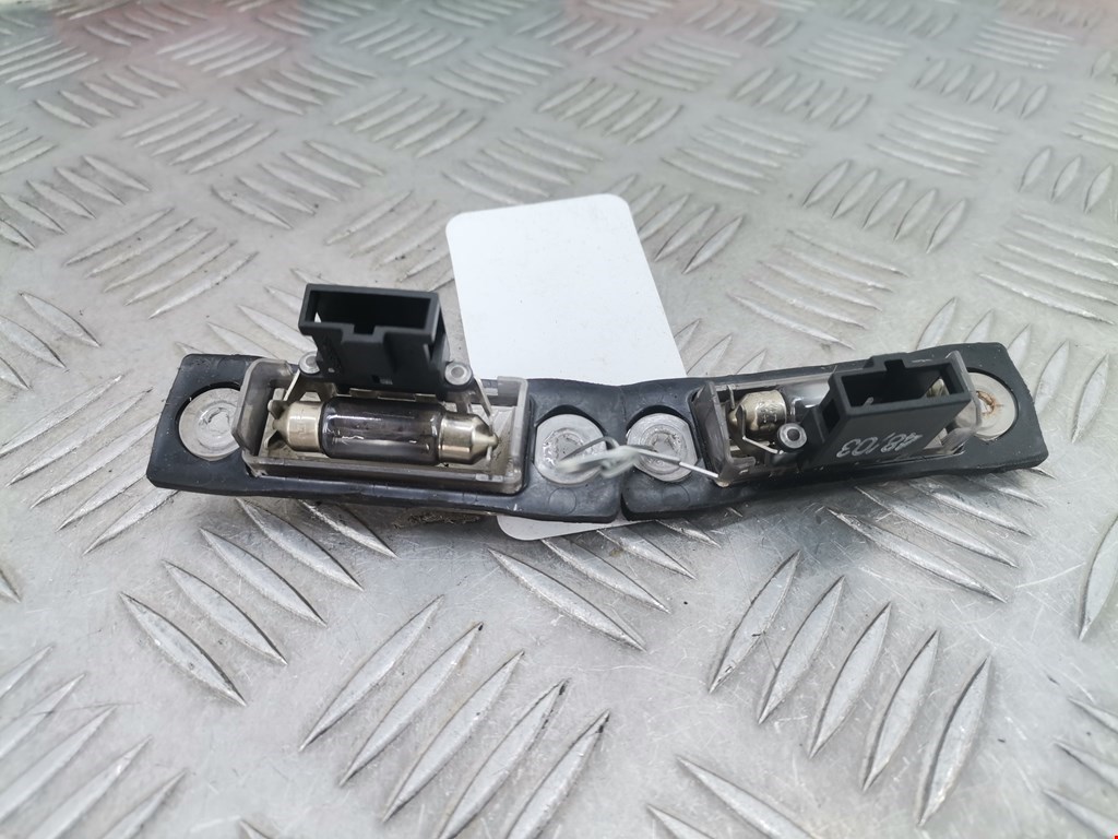 Фонарь подсветки номера SEAT Alhambra 1996-2010