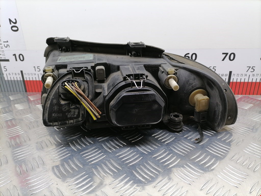 Фара правая AUDI A4 B5 1995-2001