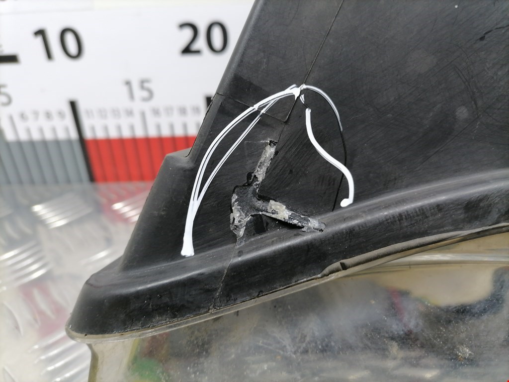 Фара правая AUDI A4 B5 1995-2001