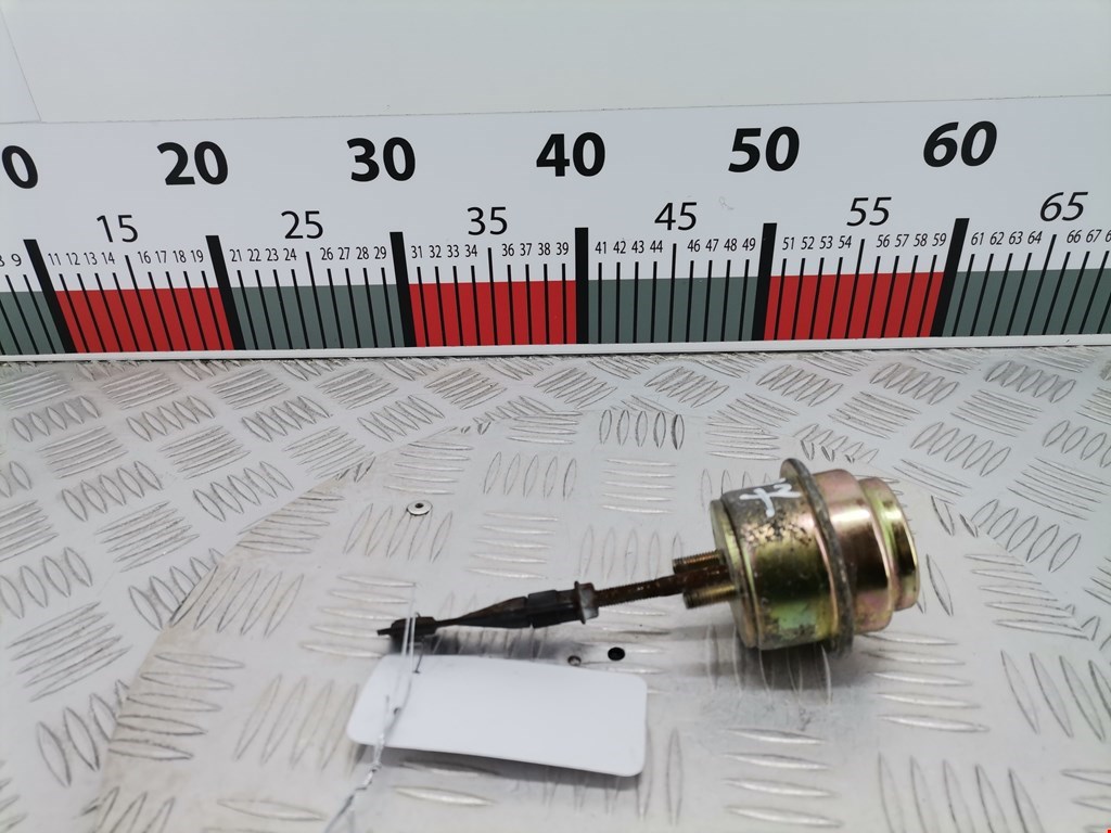 Моторчик привода (положения воздушных) заслонок (актуатор сервопривода турбины) VOLVO V40 I 1995-2004