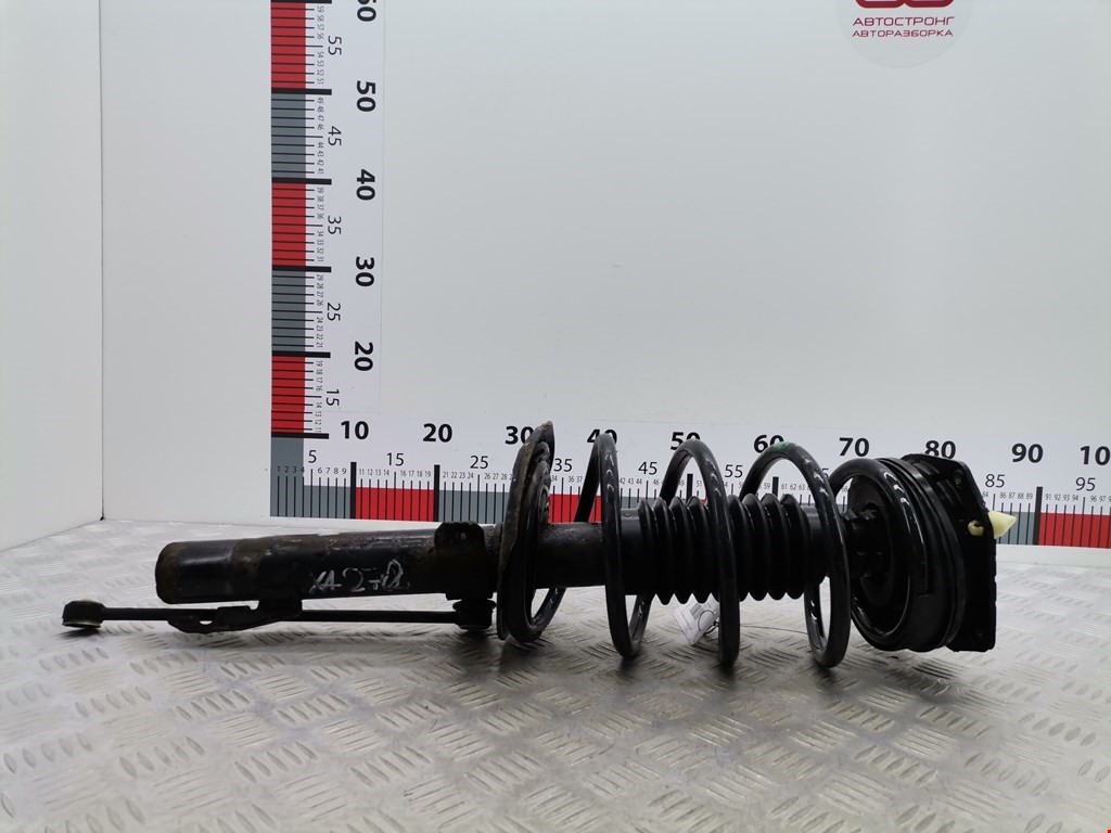 Стойка амортизатора переднего правого Renault Megane 2 (2002-2009)