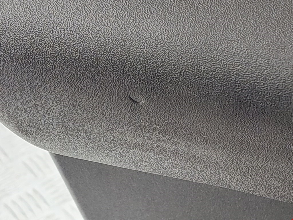 Обшивка двери передняя левая NISSAN Navara III D40 2005-2015