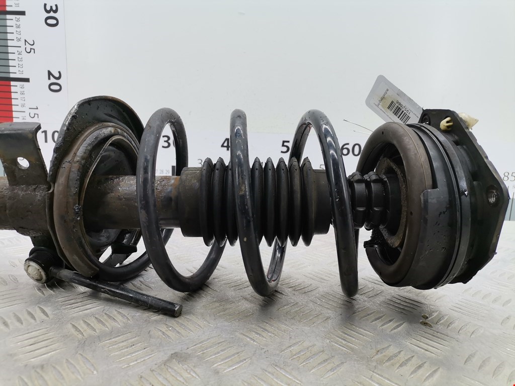 Амортизатор передний правый RENAULT Scenic II 2003-2010