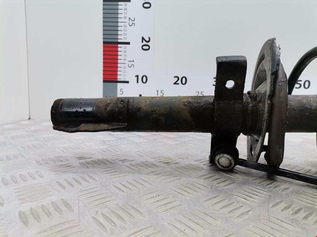 Амортизатор передний правый RENAULT Scenic II 2003-2010