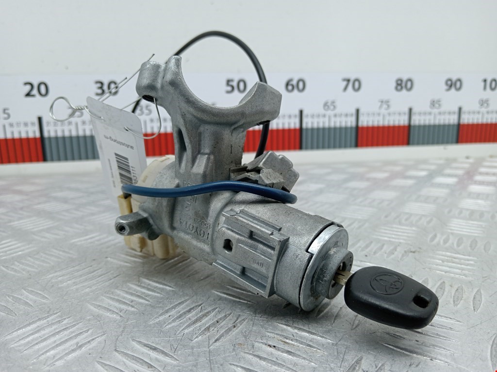 Замок зажигания TOYOTA Yaris 1999-2005