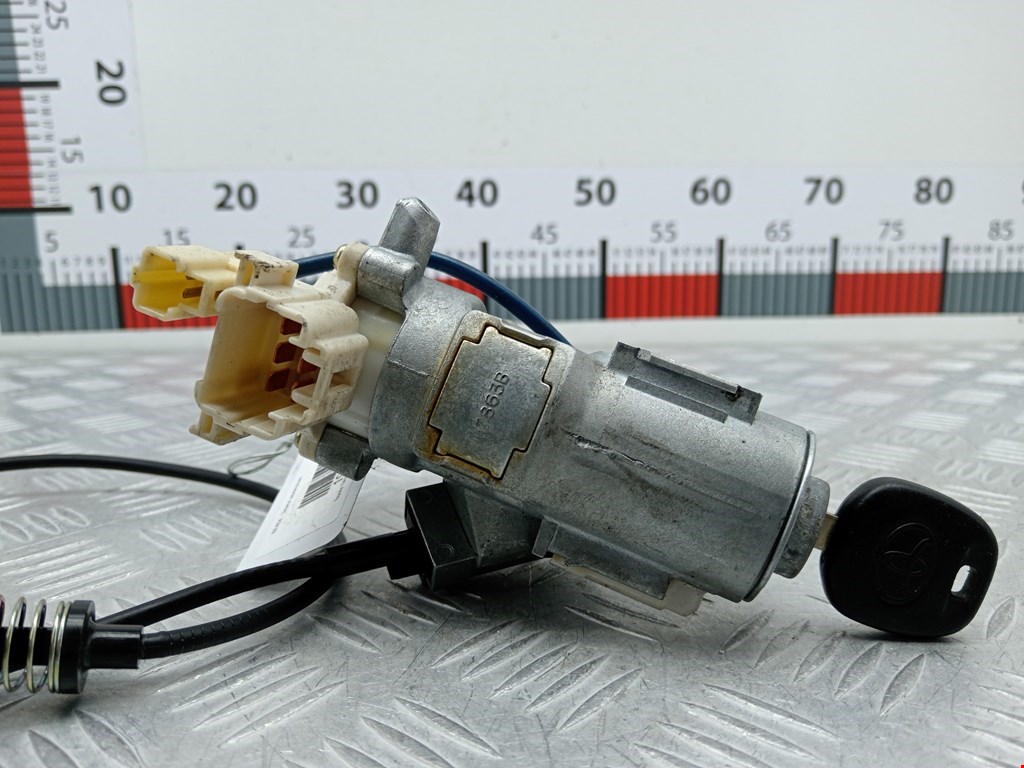 Замок зажигания TOYOTA Yaris 1999-2005