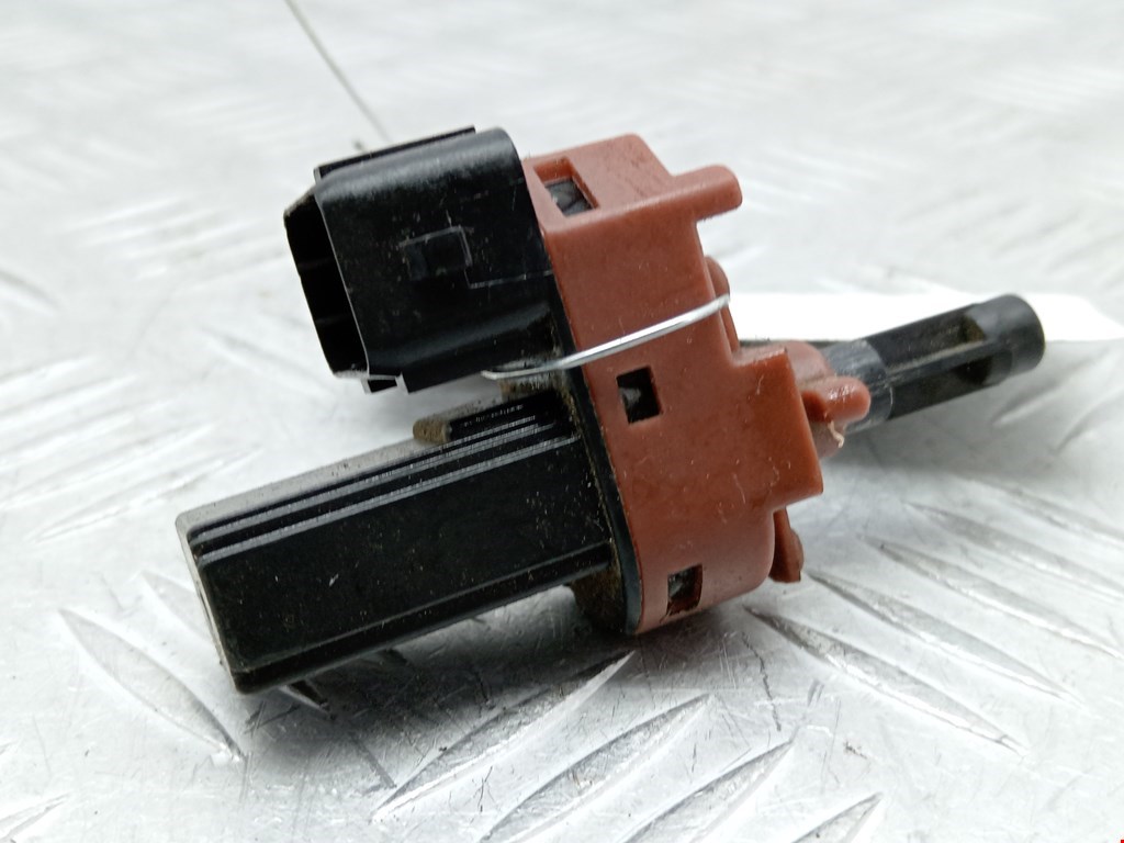 Датчик положения педали сцепления (Выключатель сцепления) Ford Transit 5 (2006-2014)